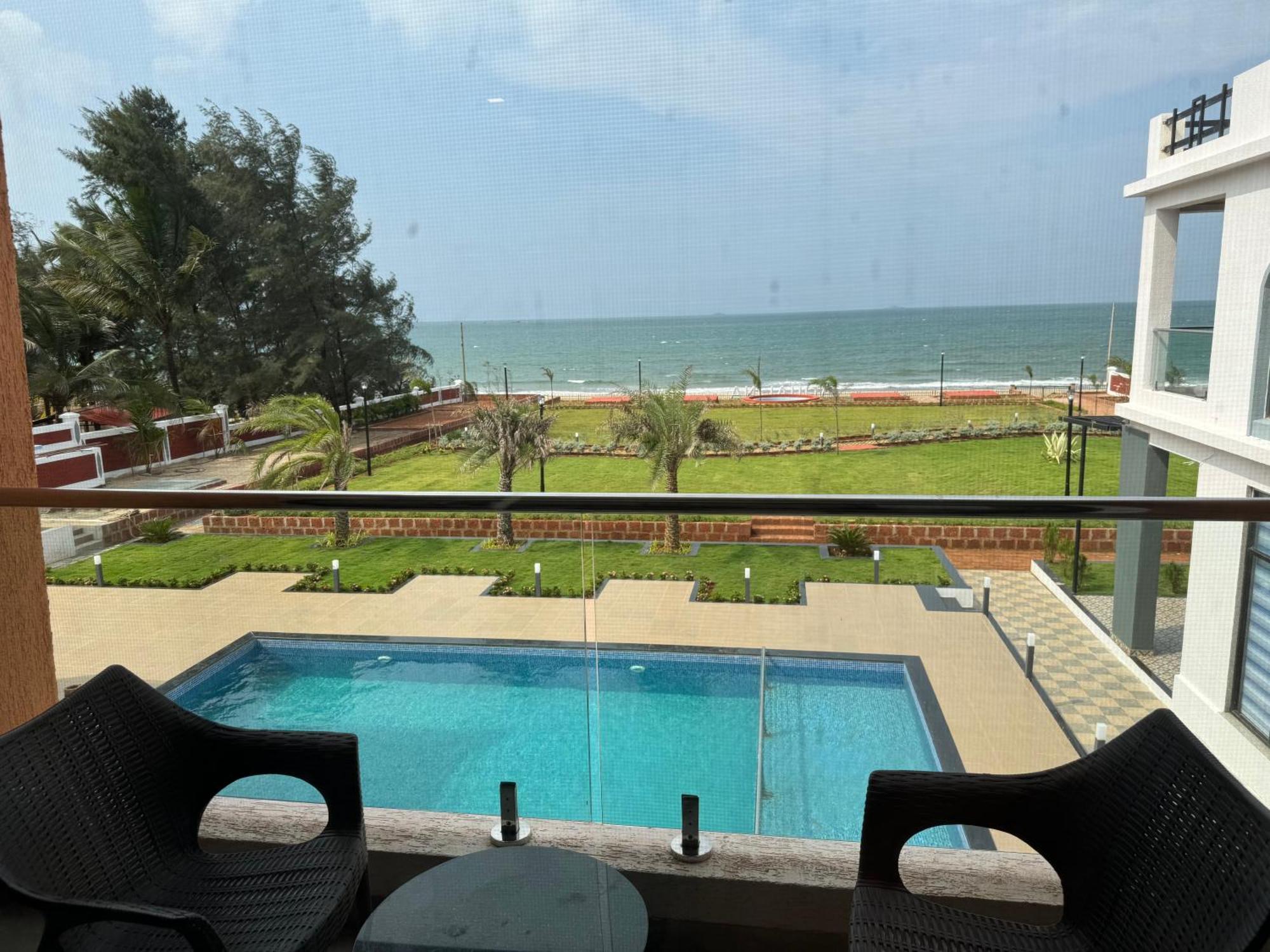 Aqualina Hotel Bhogwe Buitenkant foto