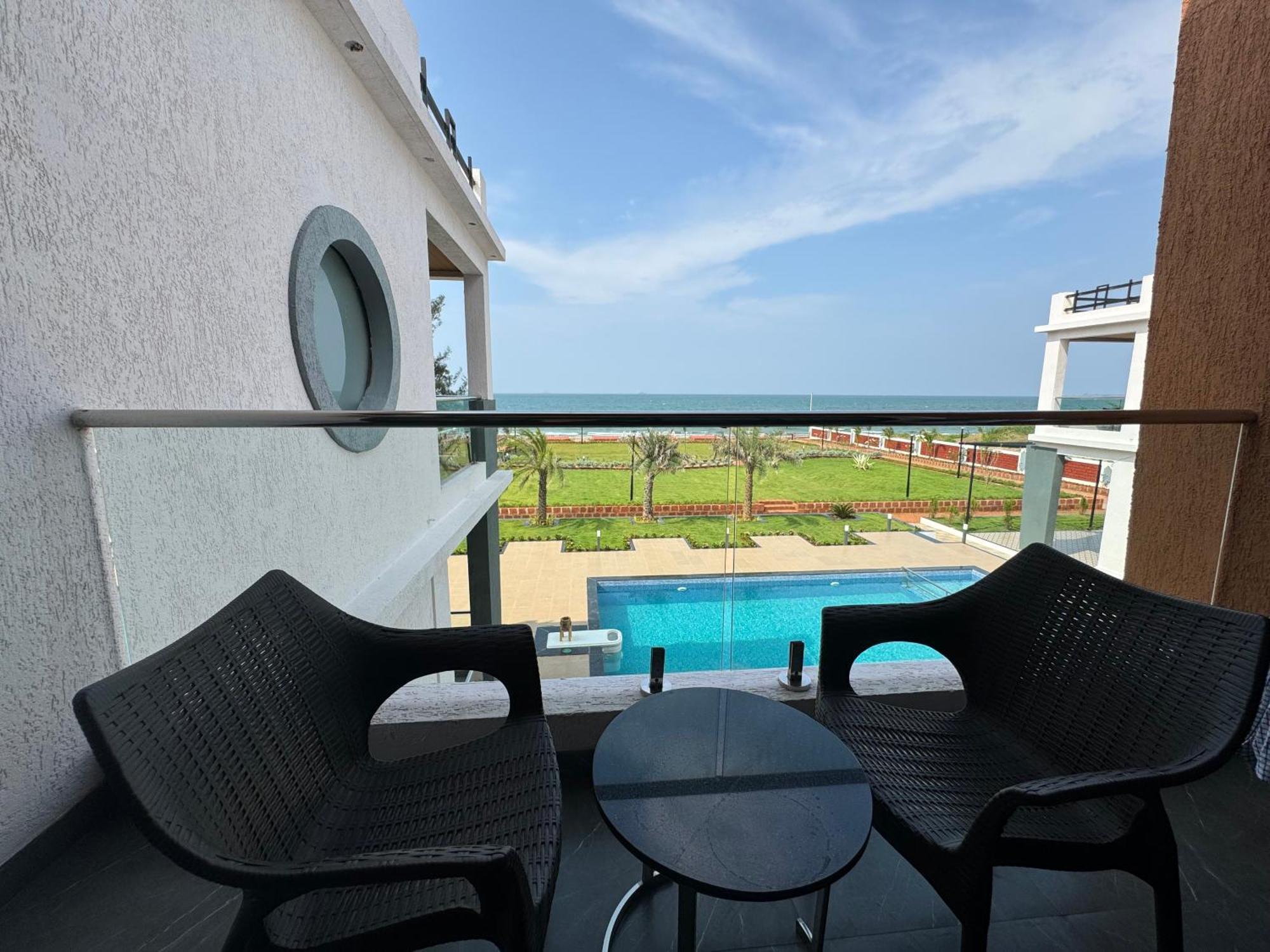 Aqualina Hotel Bhogwe Buitenkant foto