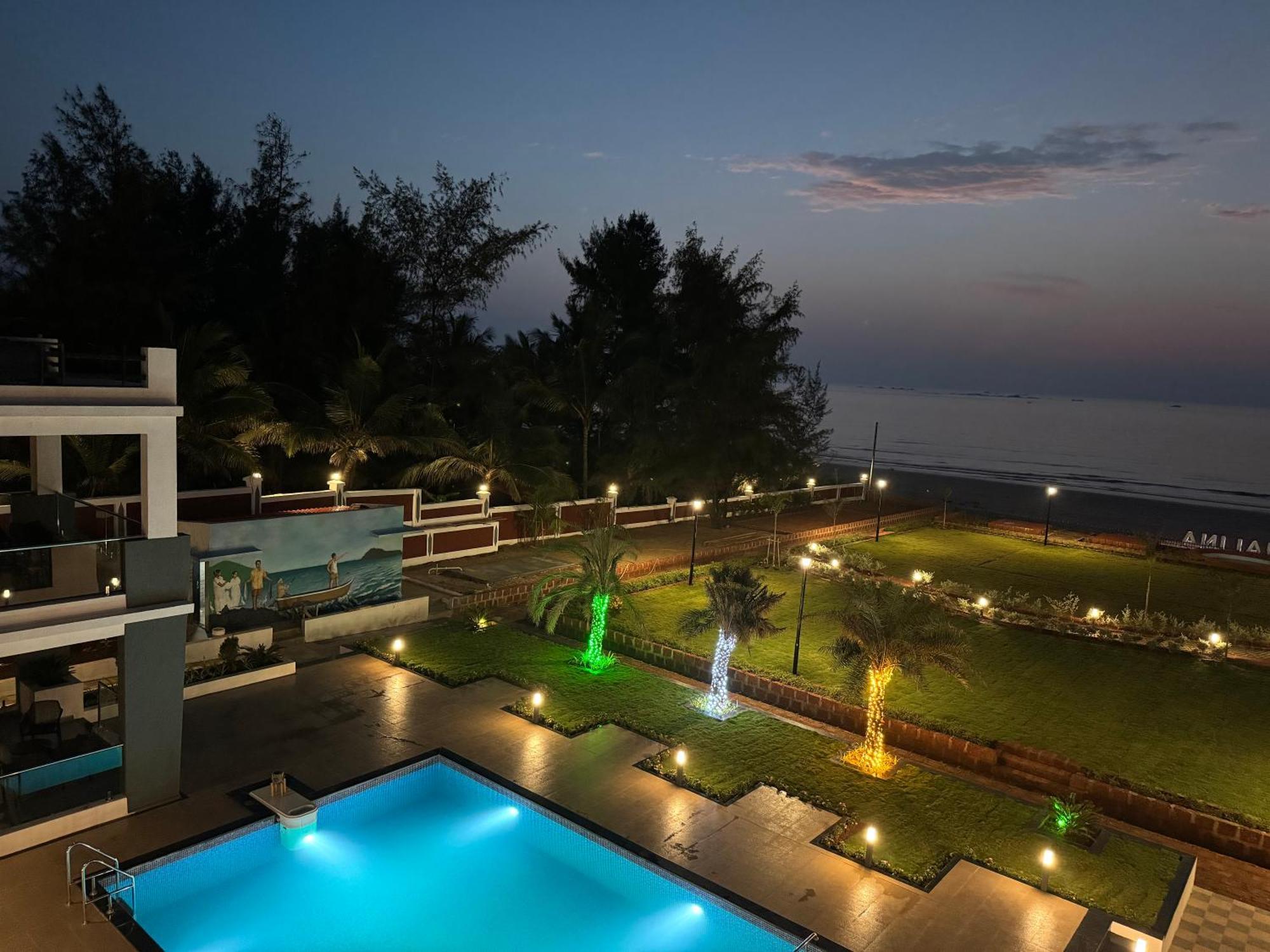 Aqualina Hotel Bhogwe Buitenkant foto