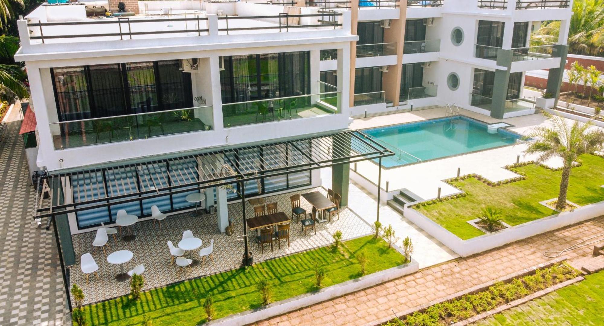 Aqualina Hotel Bhogwe Buitenkant foto